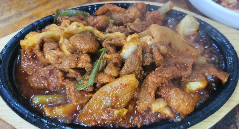 돌솥밥 기사식당 이미지