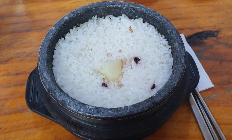돌솥밥 기사식당 이미지