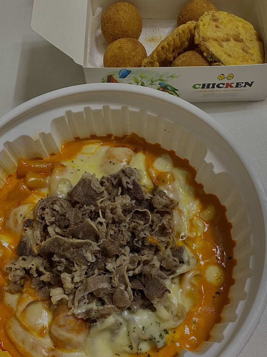 마몽로제떡볶이 이미지