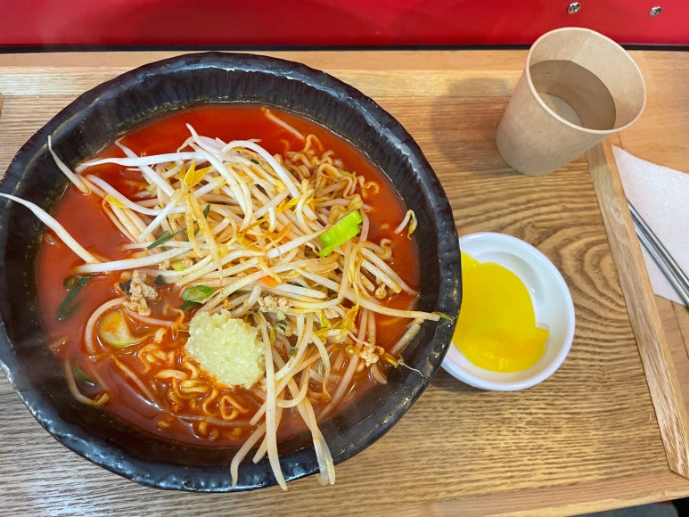 빽찐라면 이미지