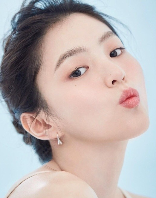 나나브로우 이미지