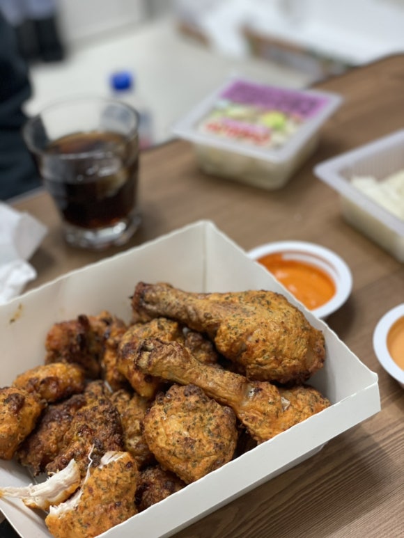 굽네치킨 삼성2동점 이미지
