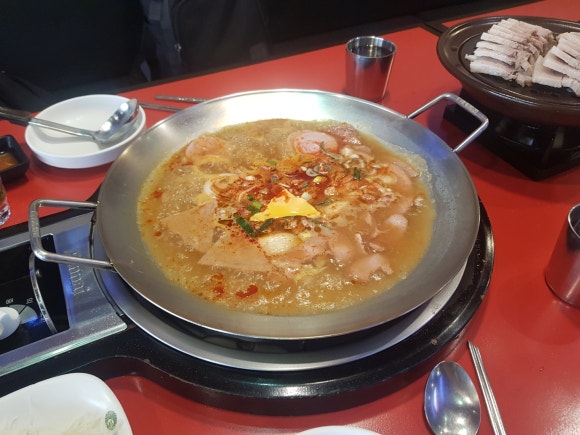 놀부보쌈부대찌개 이미지