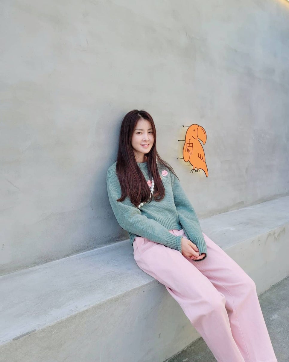 핑크팬츠 이미지