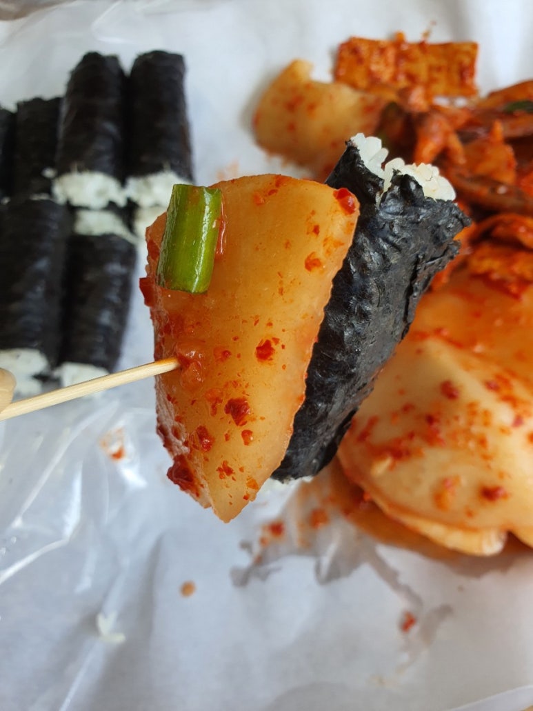 신촌충무김밥 이미지
