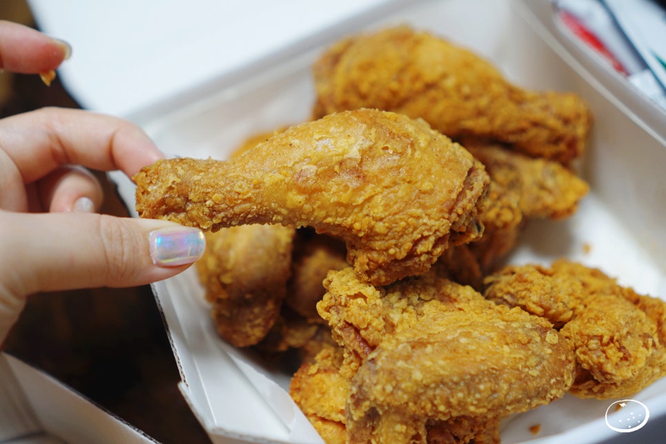 투가이즈치킨앤피자 이미지