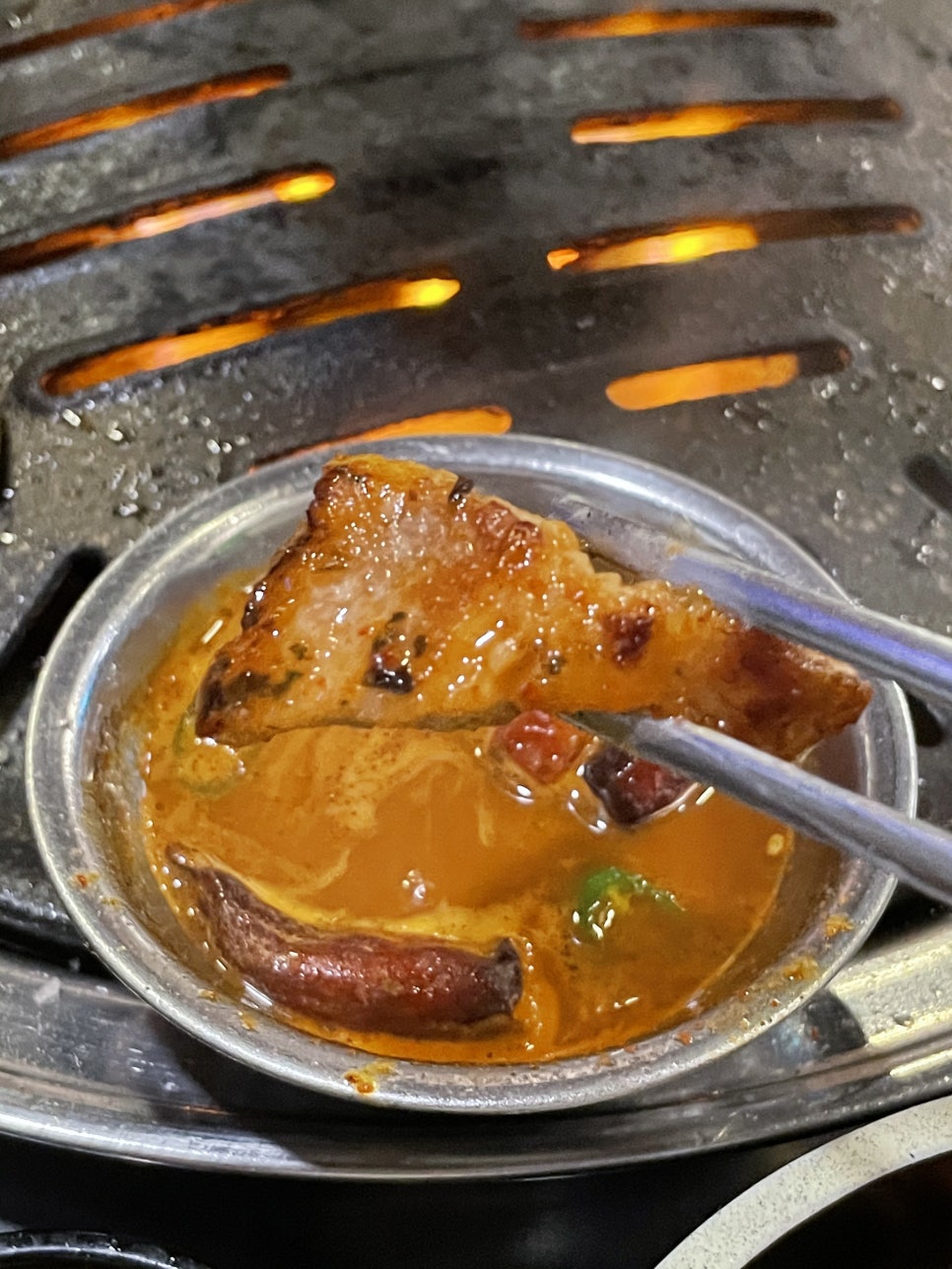 마당쇠껍데기와소금구이 이미지