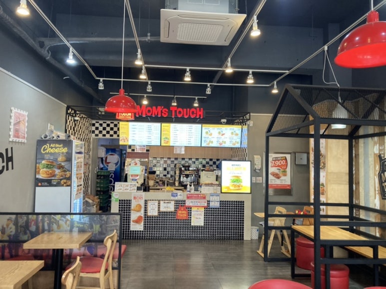 맘스터치오창2 이미지