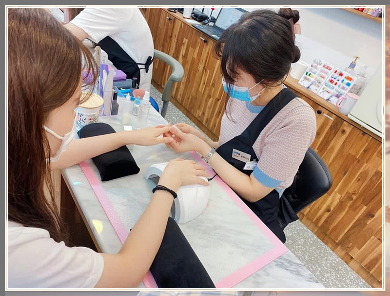 다 네일 이미지