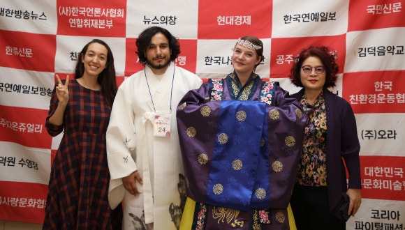 스타모델엔터테인먼트 이미지