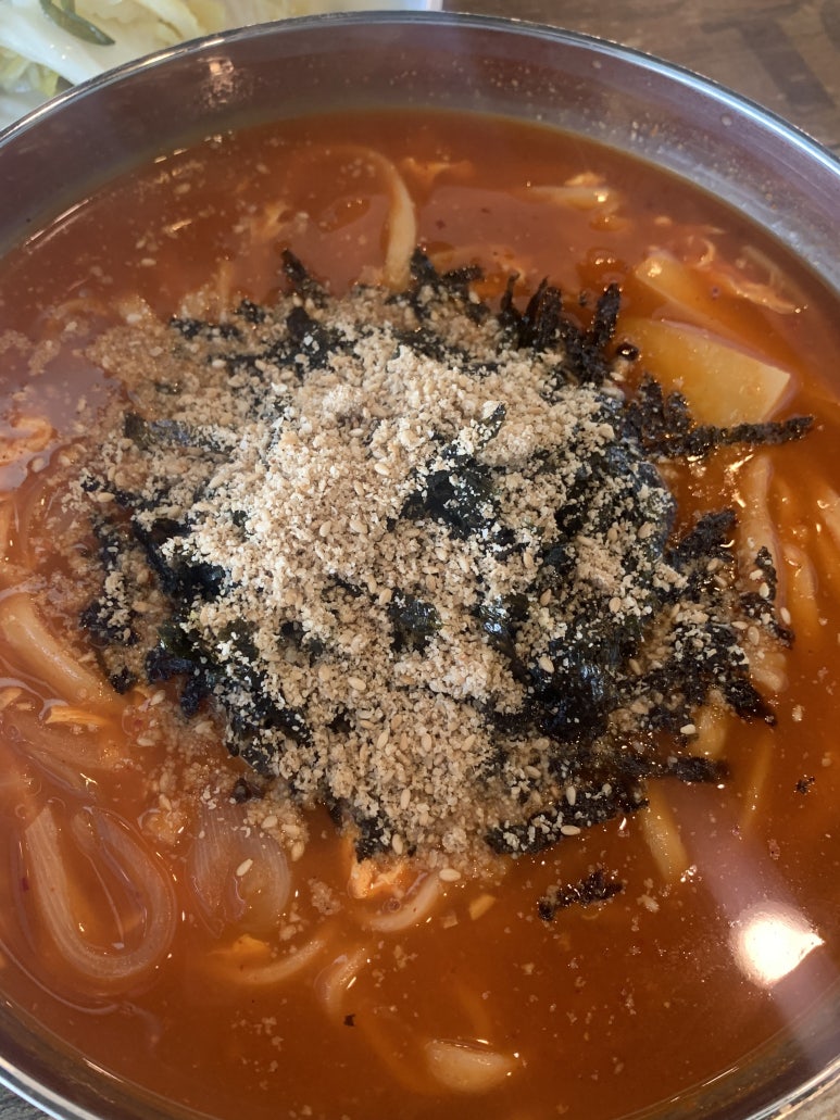 윤이네칼국수 이미지