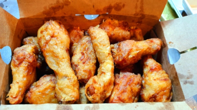 교촌치킨성수 이미지