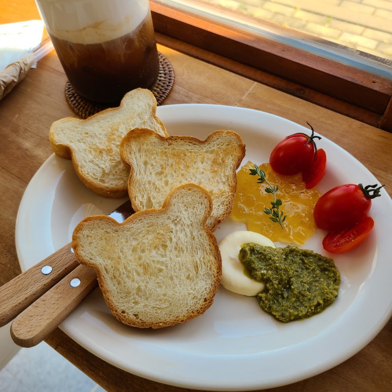 오마이 토스트 이미지