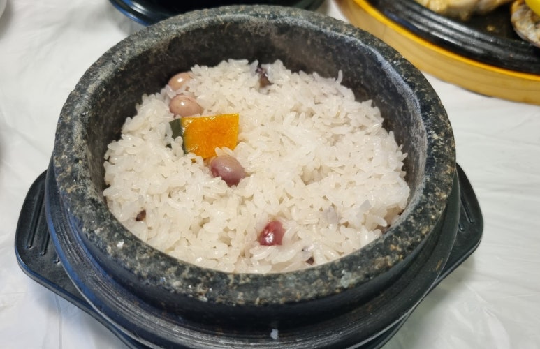 정다운돌솥밥생선구이 이미지