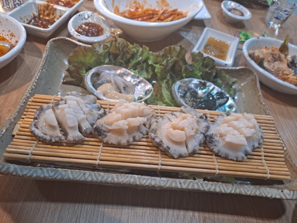 거북이물회 이미지