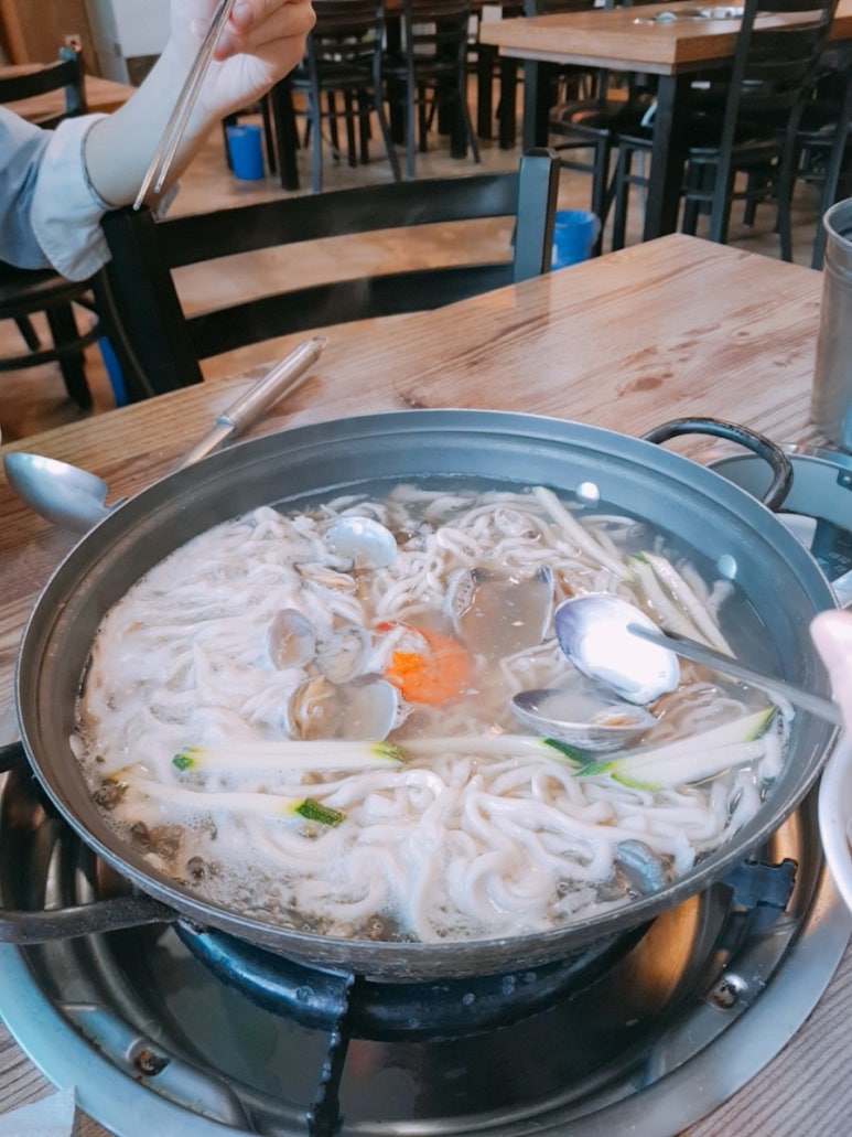 용칼국수 이미지
