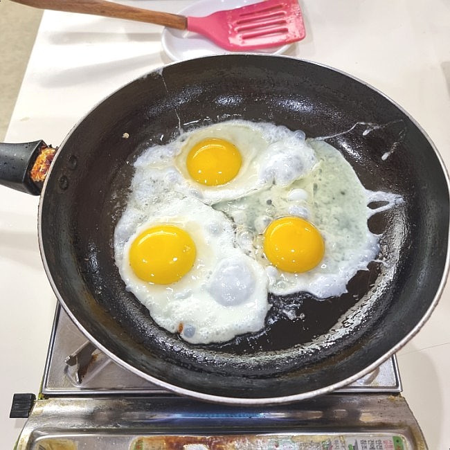 에이치케이이앤씨 이미지