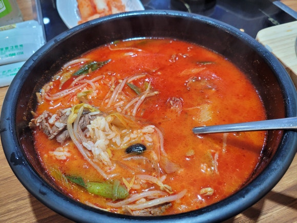 유가네한우곰탕 이미지