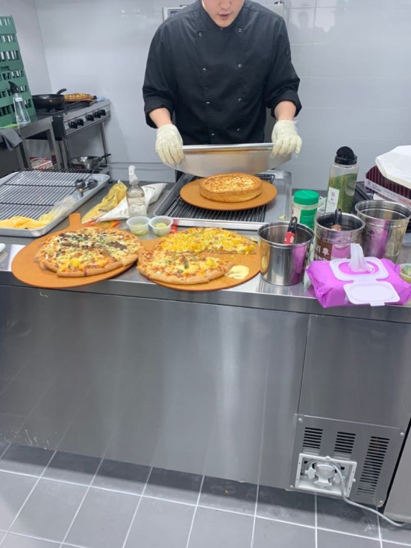 단골피자 이미지