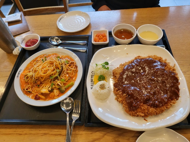 홍익돈까스구평점 이미지