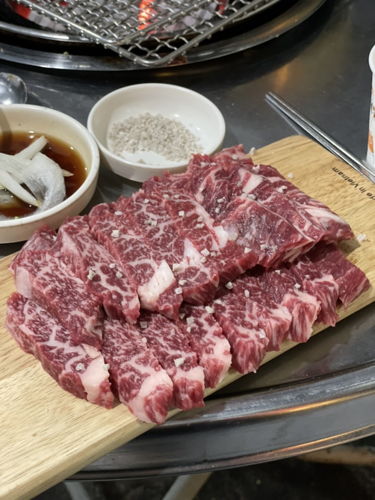 백성욱왕소금구이 이미지