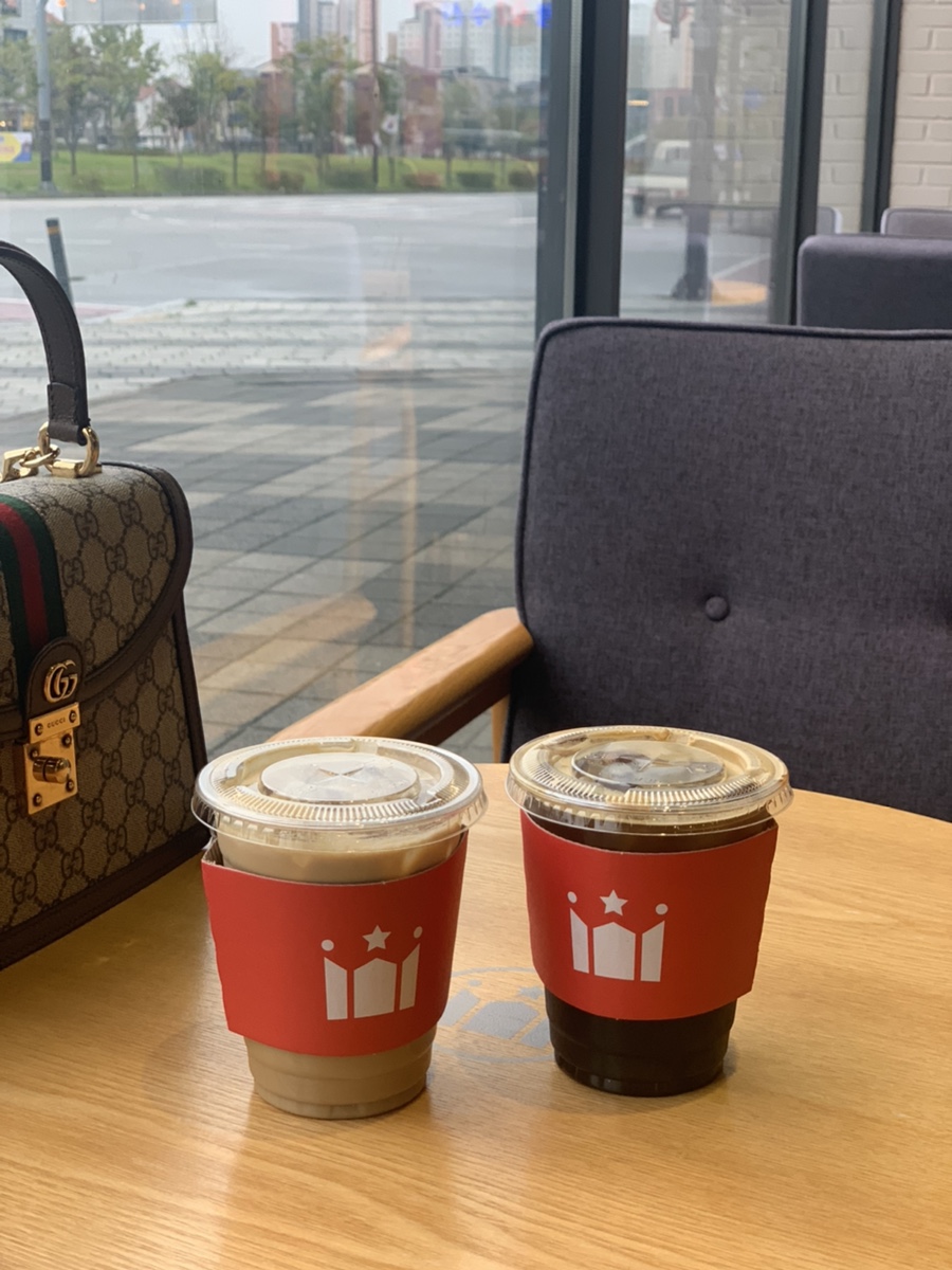할리스 충남도청점 이미지