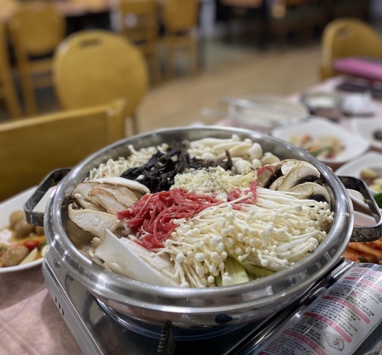 목련집 이미지