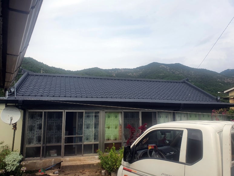 세모지붕 이미지