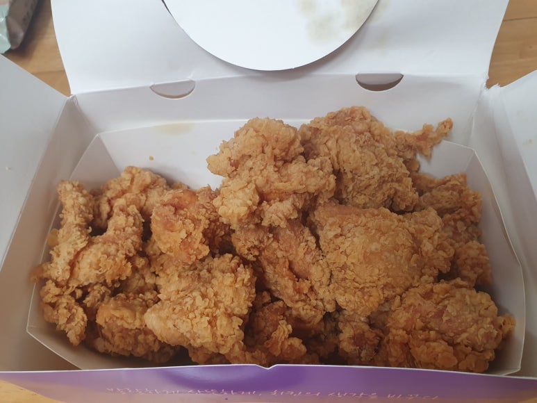 부어치킨 이미지