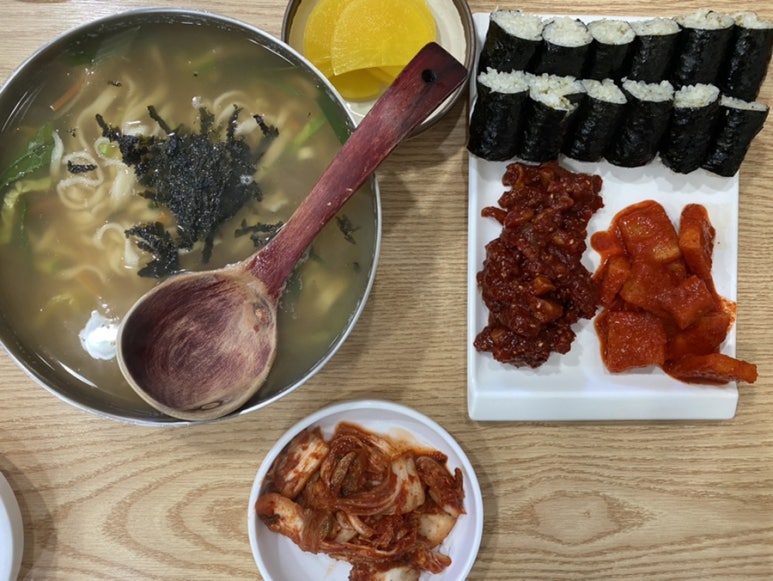 정성충무김밥 이미지