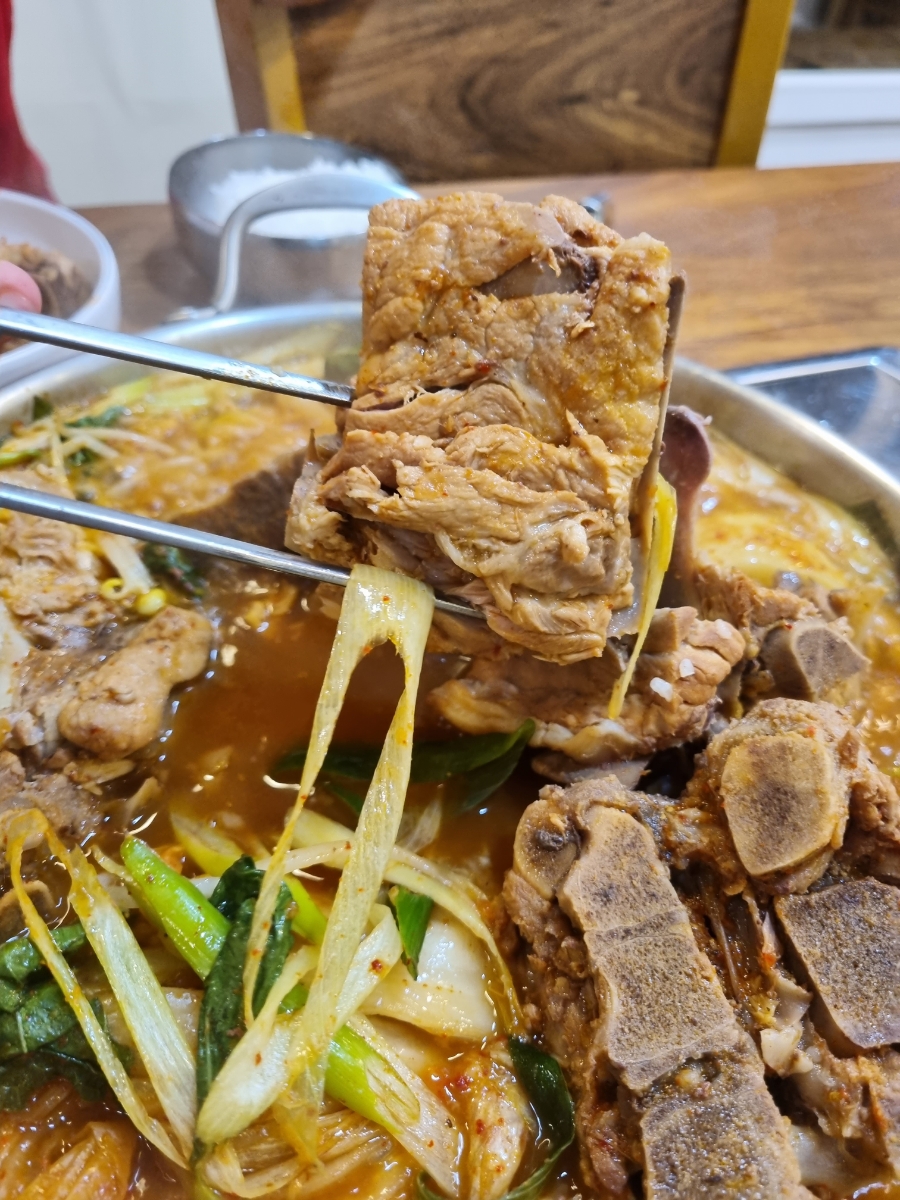 놀부네감자탕 이미지