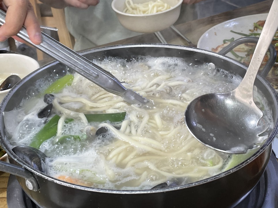 탄탄칼국수 이미지