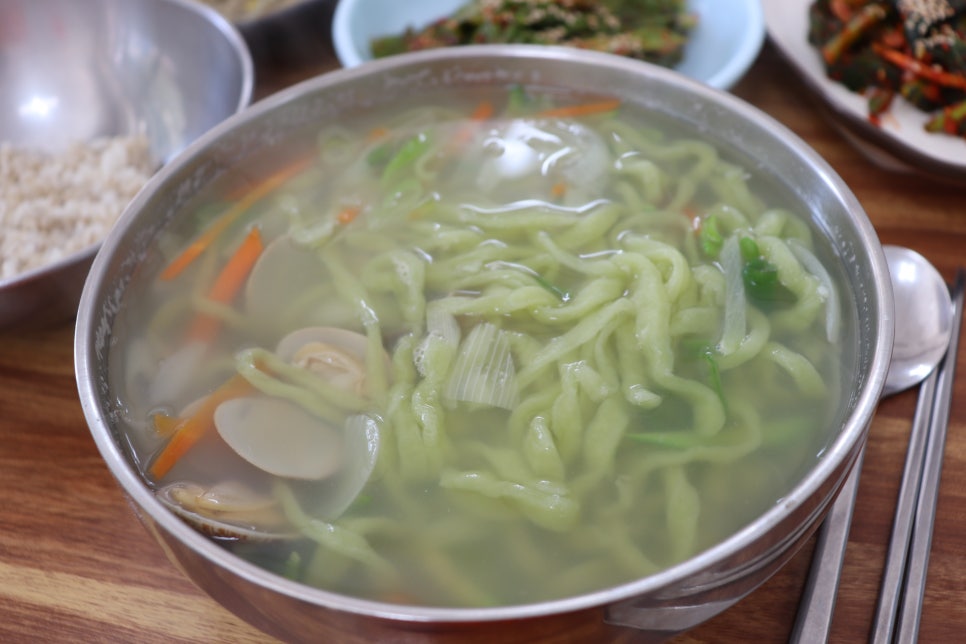 새싹바지락칼국수 이미지