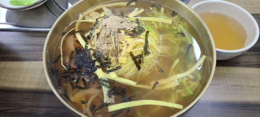 사과나무 주유소 이미지