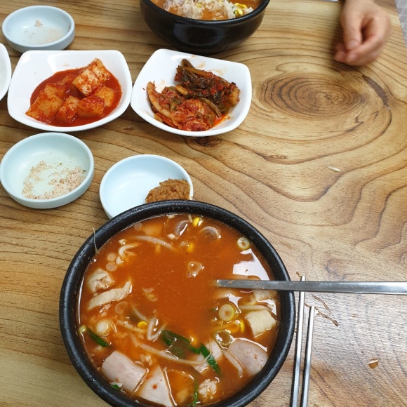 나누리국밥 이미지