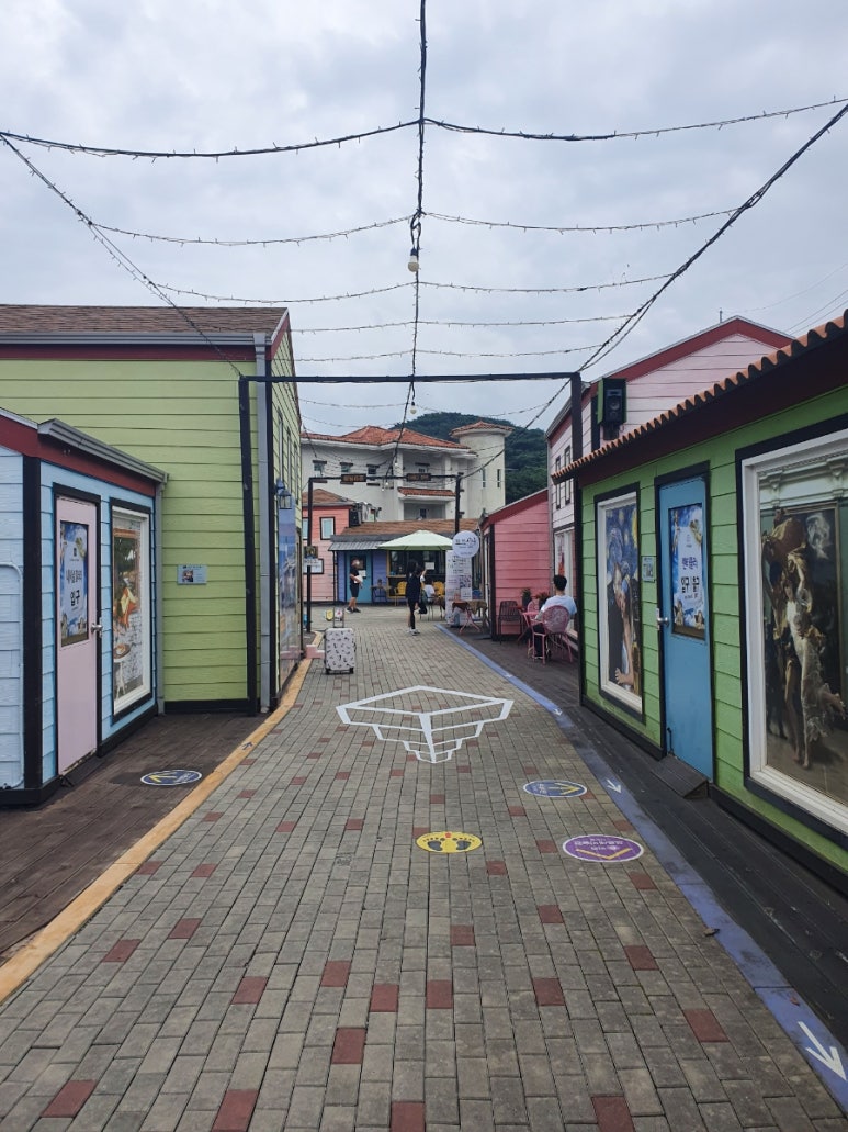 마카롱카페꼬끄시니 이미지