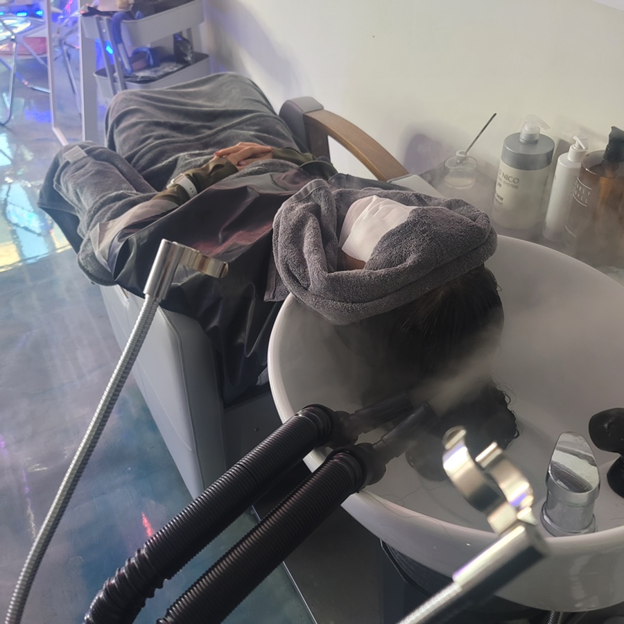 살롱유달리 이미지