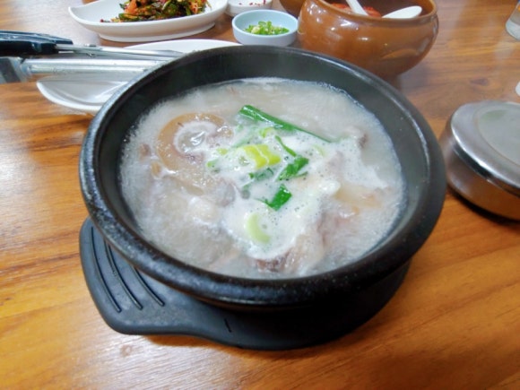 복사골소머리곰탕 이미지