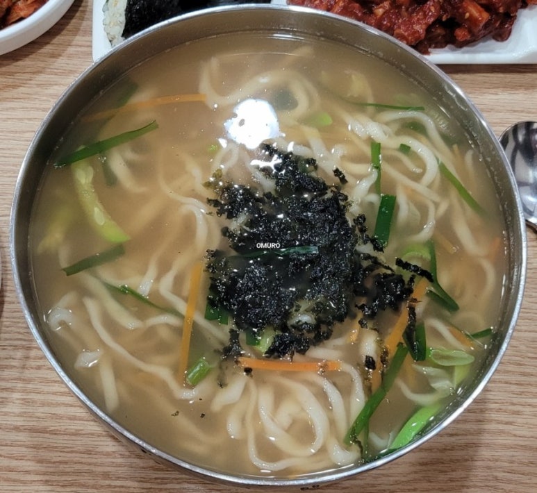 충무김밥손칼국수 이미지