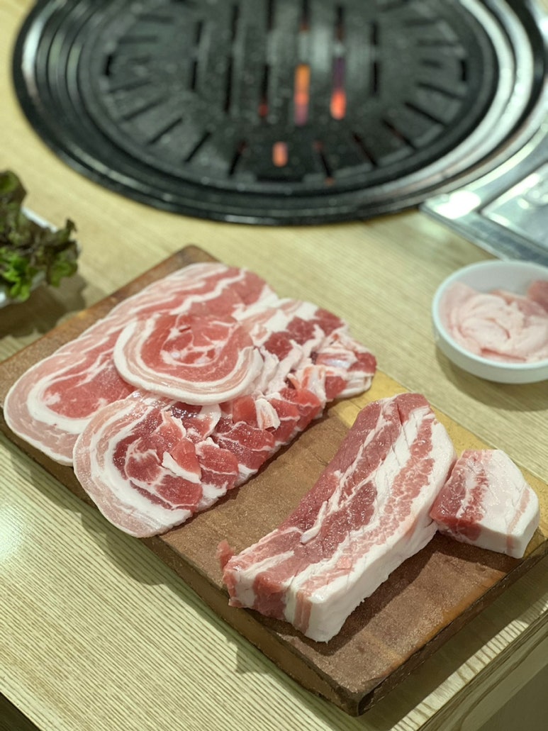 돼지삼겹 이미지