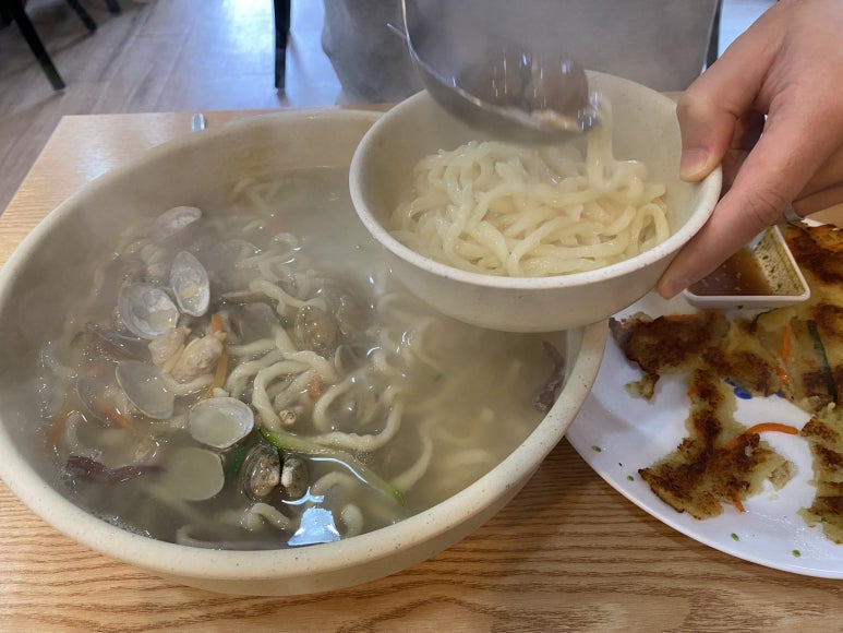 고향촌칼국수 이미지