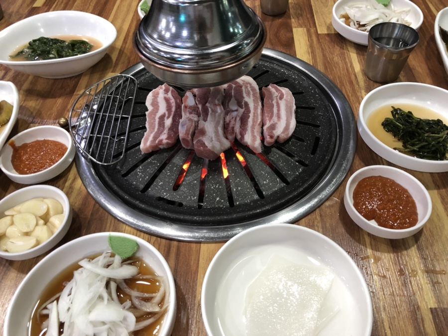 참숯생고기마을 이미지