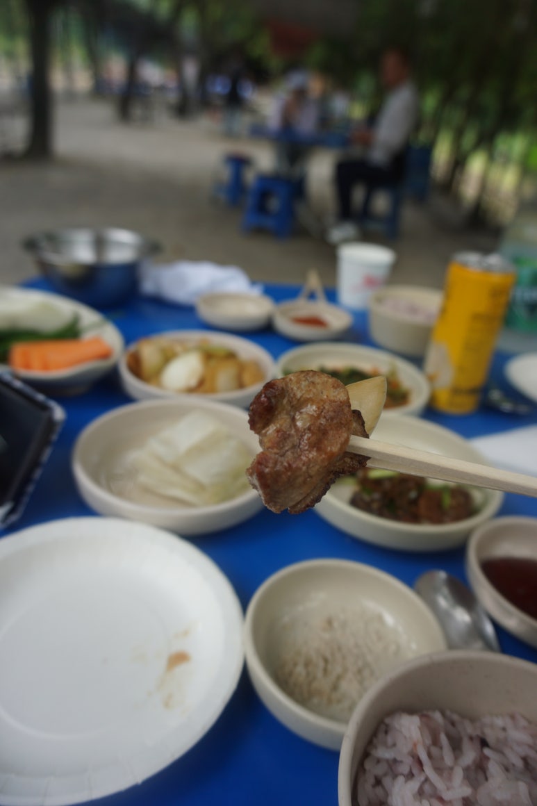 불타는참나무장작구이 이미지