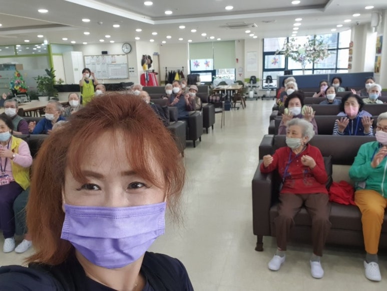 한국시니어요양보호사교육원 이미지