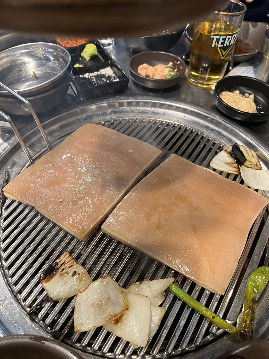 돼지통 이미지