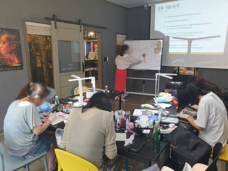 아트퀸 이미지