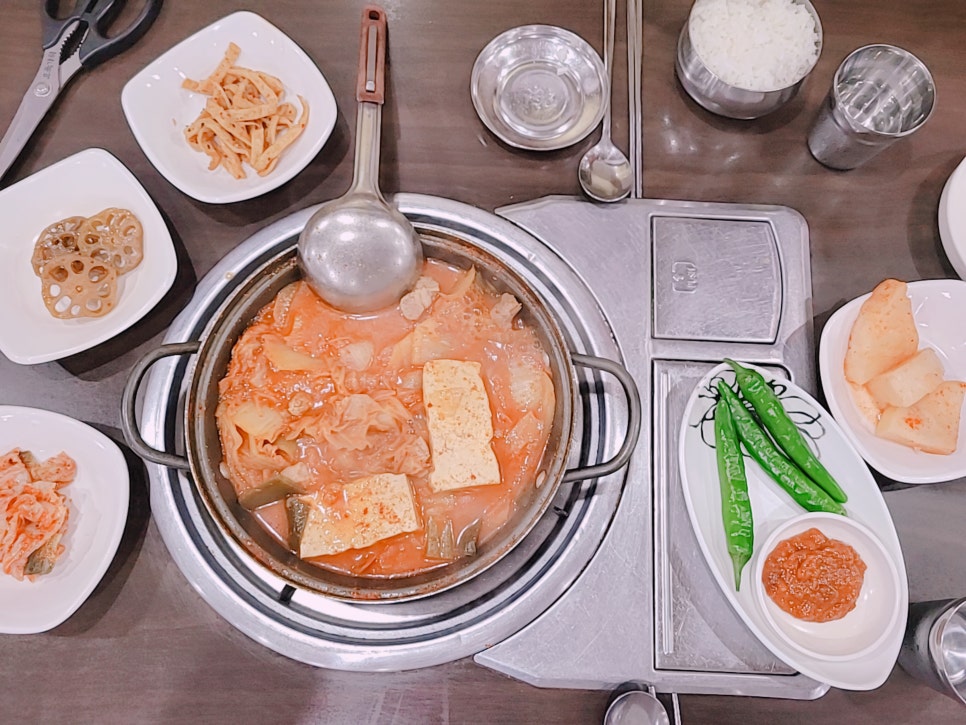복돼지김치찌개 이미지