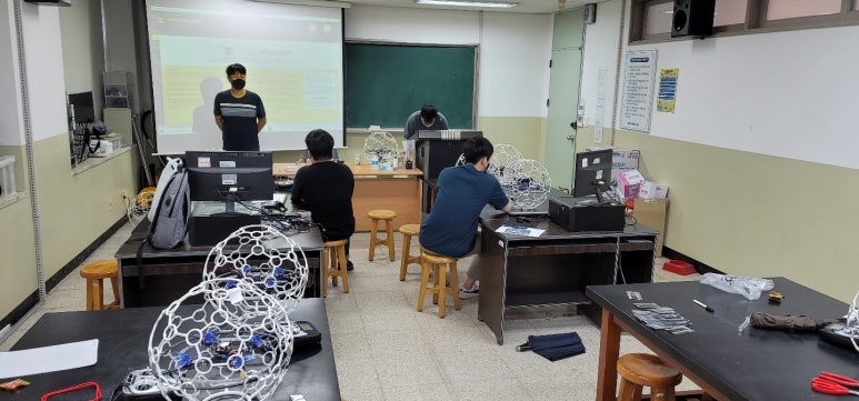 경남드론스쿨 이미지