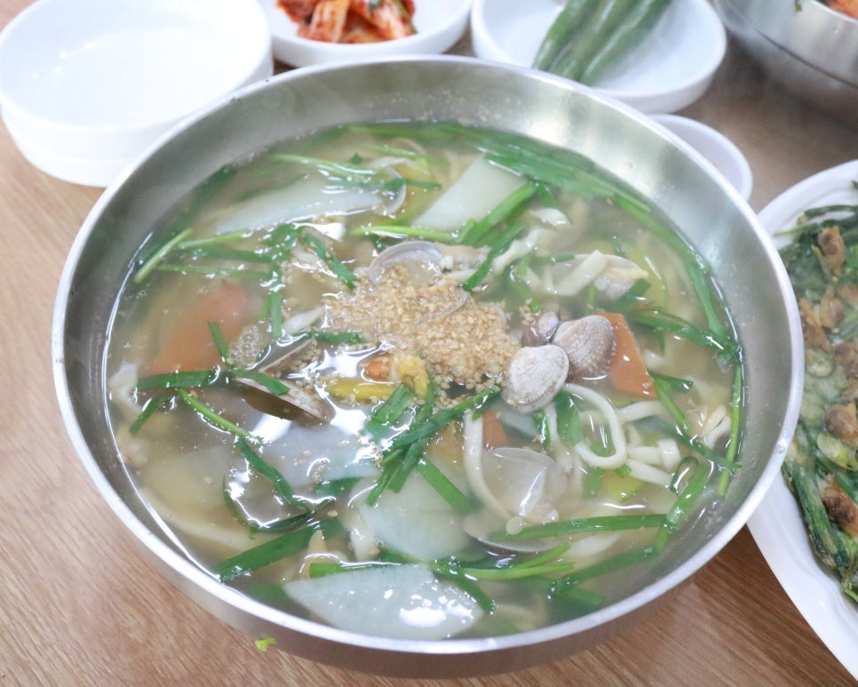 미주싱싱바지락칼국수 이미지