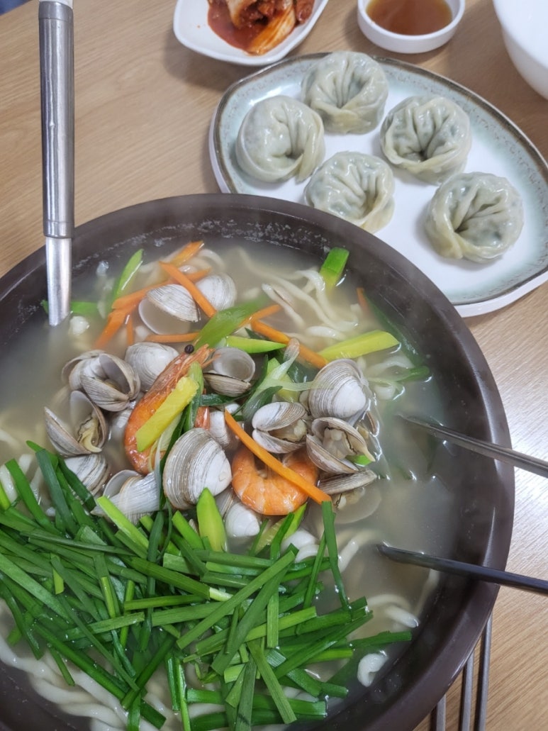 신선칼국수 이미지